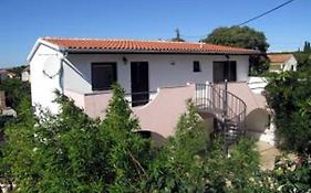 Apartments Lola
